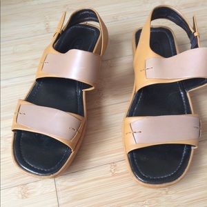 Tod’s sandals dual color leather